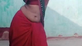 Bhojpuri bhabhi sexy dance
