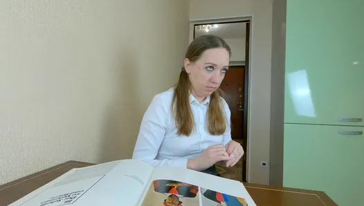 Профессиональная учительница рисования жестко и глубоко трахает студента во время частного урока! 4K, 60 кадров в секунду, порно видео