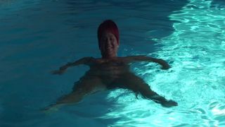 Annadevot – Naked swim in the pool