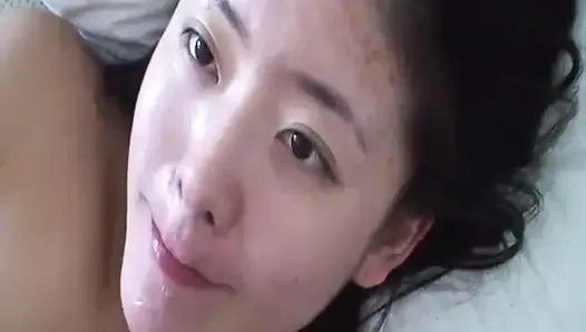 asian girlfriend swallow cum