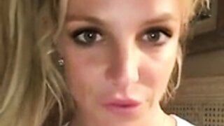 Трахаю горячую Britney Spears со спермой на лицо