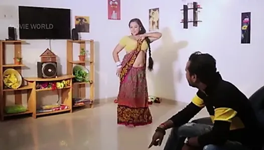 Горячая тетушка Bhojpuri, сексуальная танцевальная песня с видео