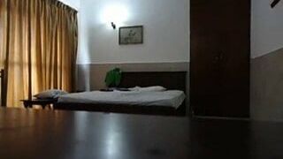 Tamil girlfriend fucking with bf in hotel