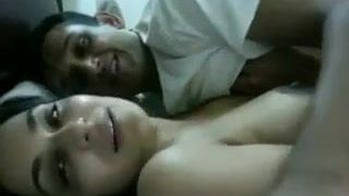 Pakistani actor Mira and her boyfriend fuck