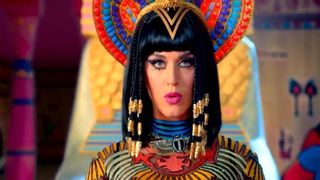Katy Perry - темная лошадка, другая версия