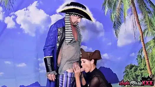 adult disney pirate costumes