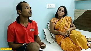 Индийская жена обменивается с бедным пареньком из прачечной !! Горячий секс на веб-сайте хинди