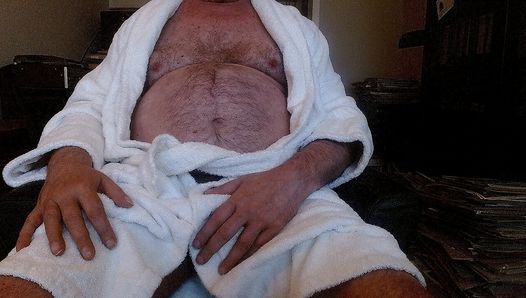Gay German daddy from Duesseldorf with a fat cock!