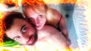 Dianamilf Tsjechische femdom cuckold biseksuele minnaar meesteres ft. R0xy
