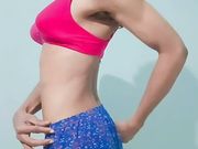 Indian mallu cd sissy showing her slim body 
