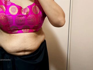 Helps Sexy Wife video: Husband helps Sexy Wife wearing Saree Blouse