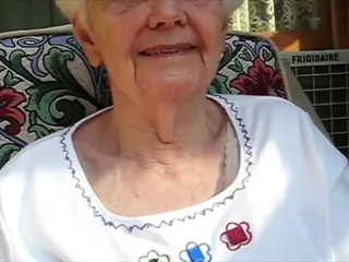 Granny Makes Funny Fucking Faces!