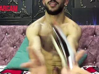 Hicham, well hung &ndash; Arab gay sex