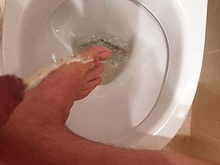 Male piss feet