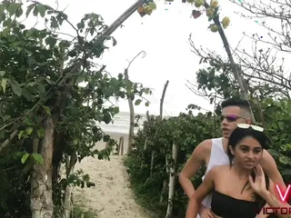 Slut girlfriend sucking my dick on the beach
