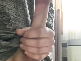 Big uncut cock quick jerkoff and...