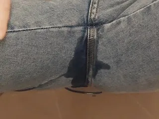 She Pees In Her Jeans And Makes Him Excited
