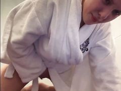 Girl masturbating on webcam. Jucielussie