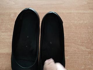 Cum in stepmoms shoes...