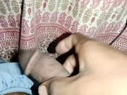 Dasi Pakistan boy hand job in the morning and amazing and saloly 