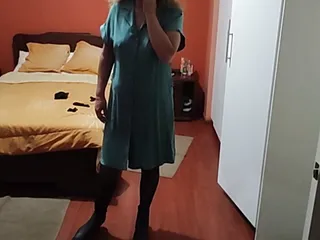 I come home from work excited and I show myself in front of the maid&#039;s husband, I need to fuck