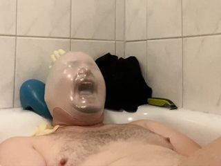 Bhdl In - Bathtub Breathplay - Latexglove Fun After Shaving