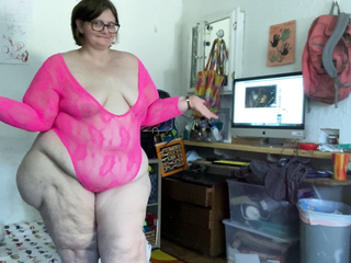  video: Just a slutty SSBBW craving your attention to watch me and look at my curvy body