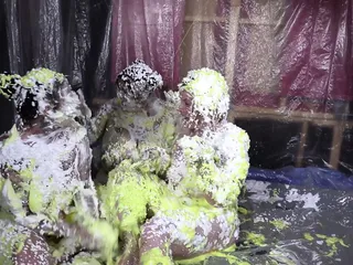  video: Foam Fun - Teaser