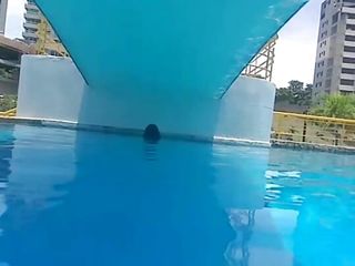Fucking in the pool with my girlfriend with a happy ending