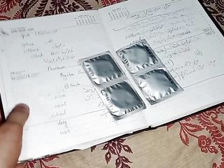Mari Didi ke Kam to check karo Apne boyfriend SE chudwany ka leya condoms use karte ha, or mujay bolte ha bhaiya ja to mar nhi h - Bild 1