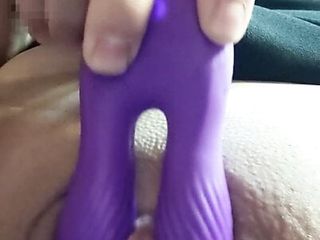 Double Penetration With Clit Vibrator Makes Mommy Orgasm