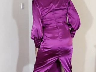 Uk sissy crossdresser in sexy satin dress