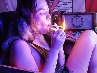 Cigarette Smoking Teen, Stepsister, American, Smoking Mature