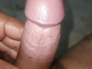Hand job and come showing