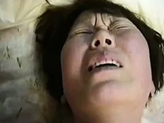 A Guy Isenjoying To Use Pussy And Anal Of Japanese Granny