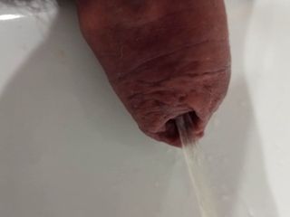 Slow masturbation on my leg...