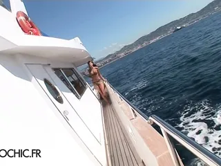 Sex Yacht Jennifer video: Anal sex on a yacht with Jennifer Stone
