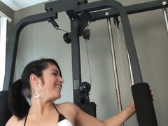 Ebony skin Andrea Kelly and Sidney Kohl sex in the gym