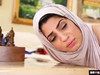 Nadia Ali Paki Babe