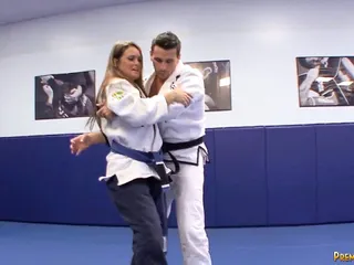 Karate Girl Is So Pretty And Has Hardcore Sex With Her Coach