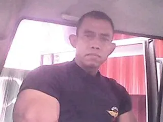 Indonesian Bodybuilder Daddy Solo
