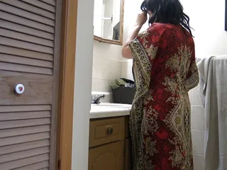 Punjabi stepmother fucked with big cock before she goes to work