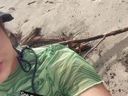 Colombian girl shows her tits at the beach