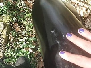 Play with cum on my shiny...