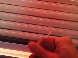 Cumming on used public tanning bed...