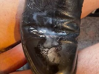 Lloyd Shoes inseminated 4th time
